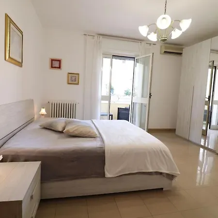 Casa Ambra In بيت للعطل