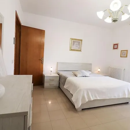 Vakantiehuis Casa Ambra In *